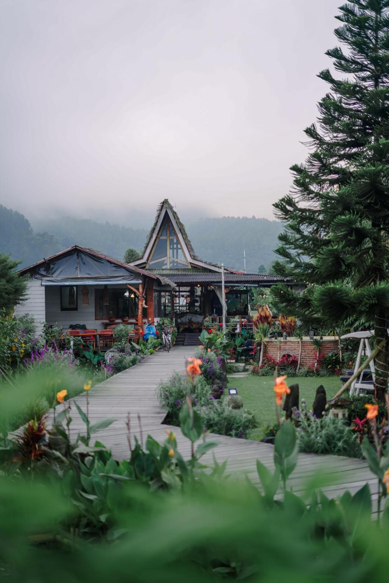 Pondanu Cabins By The Lake Bedugul  Buitenkant foto